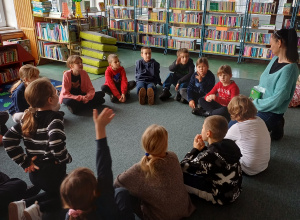 WYCIECZKA KLASY 3A DO BIBLIOTEKI REJONOWEJ