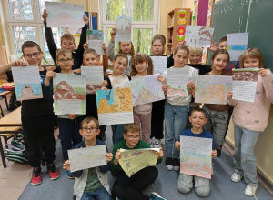 POZNAJEMY ŻYCIE MRÓWEK - KLASA 3B